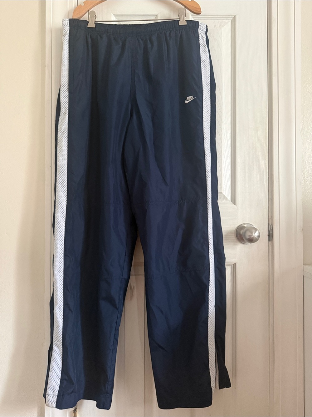 Nike Dri-Fit Wind Pants in Navy Blue